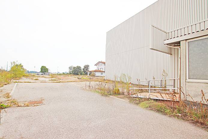 Capannone in vendita a Castelnovetto