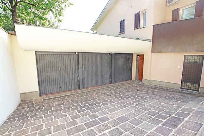 Villa in vendita a Alzano Lombardo, Nese