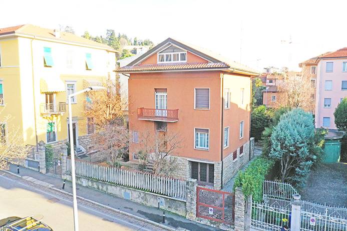 Villa in vendita a Bergamo, Centrale