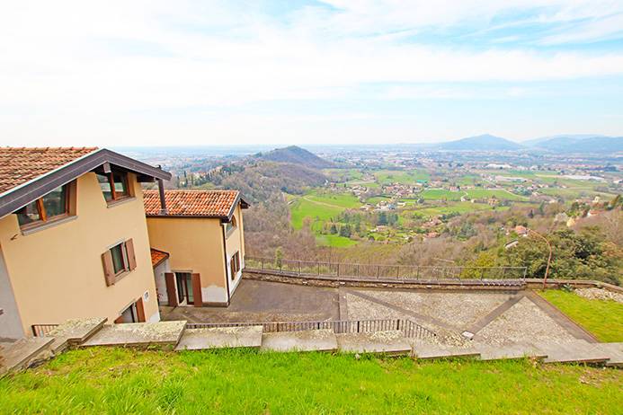 Villa in vendita a Bergamo, San Vigilio