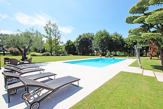 Villa in vendita a Dalmine