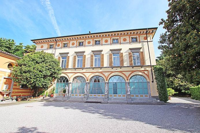 Villa in vendita a Almenno San Bartolomeo