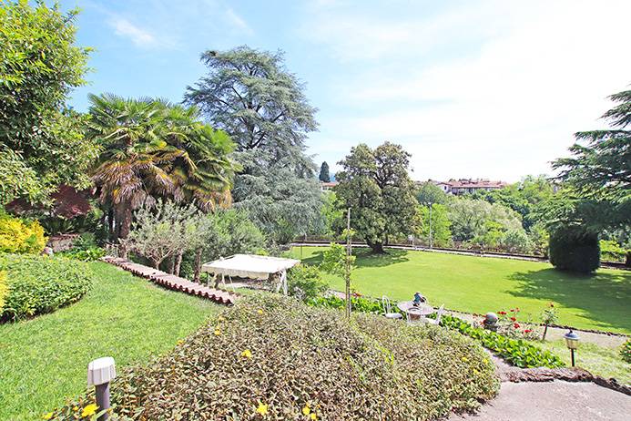 Villa in vendita a Almenno San Bartolomeo