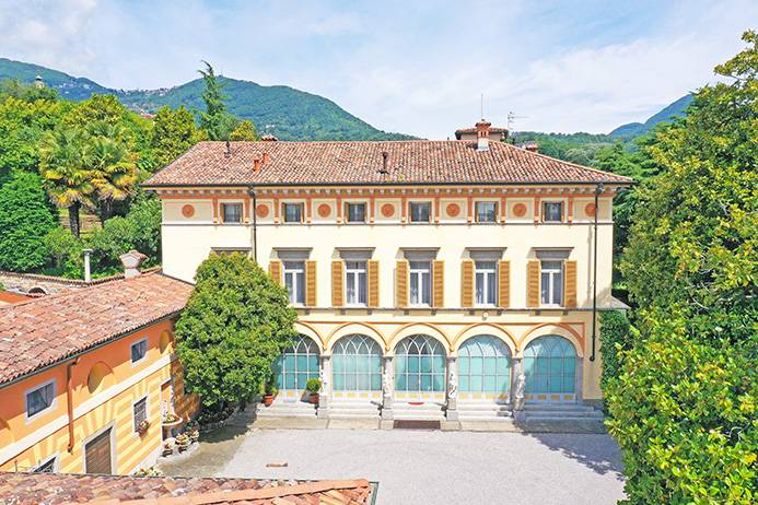 Villa in vendita a Almenno San Bartolomeo