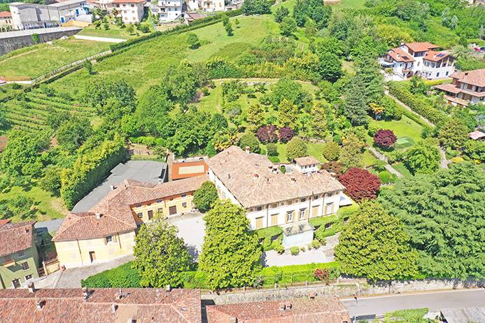 Villa in vendita a Almenno San Bartolomeo