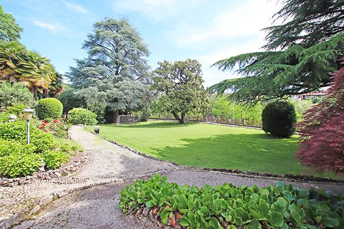 Villa in vendita a Almenno San Bartolomeo