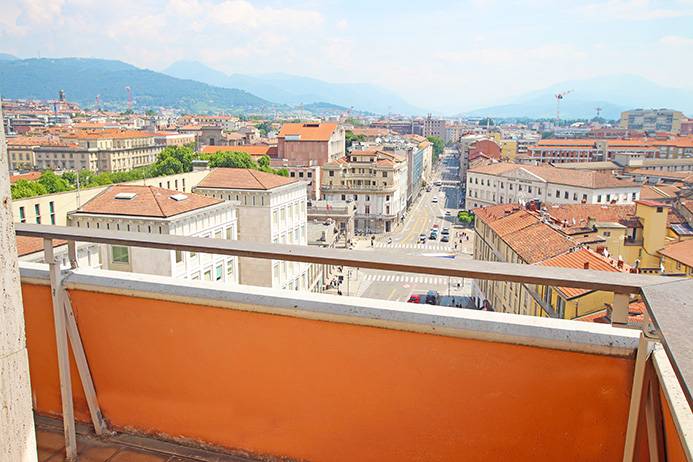 Attico in vendita a Bergamo, Centrale
