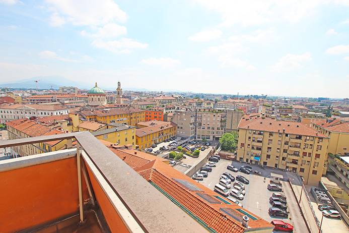 Attico in vendita a Bergamo, Centrale