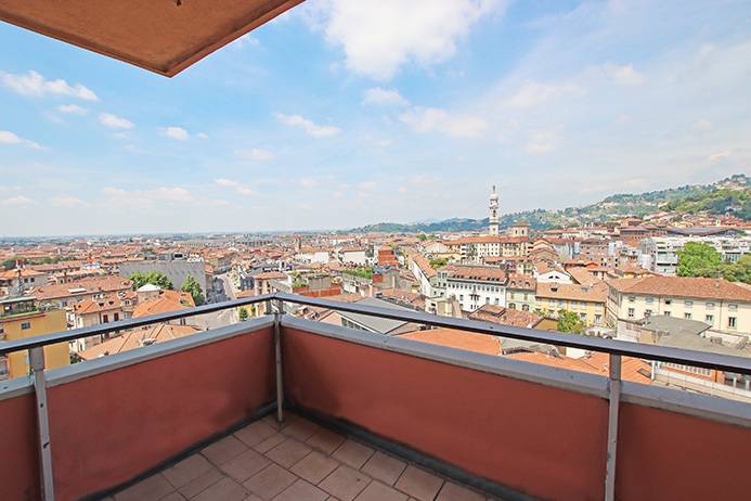 Attico in vendita a Bergamo, Centrale