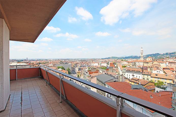 Attico in vendita a Bergamo, Centrale