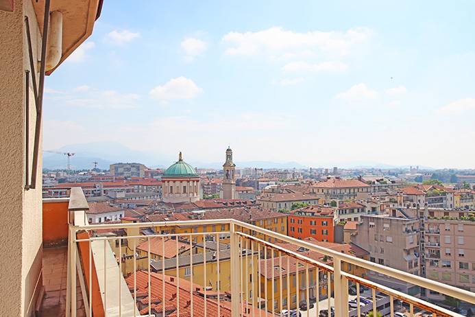 Attico in vendita a Bergamo, Centrale