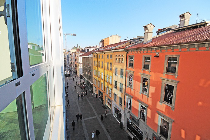 Negozio in vendita a Bergamo, Centrale