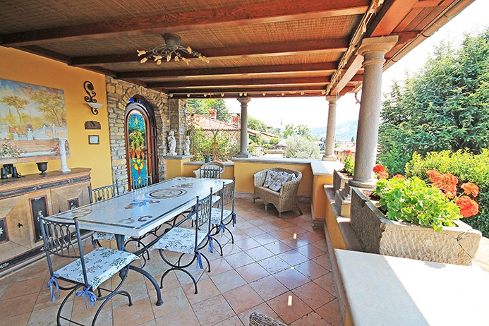 Villa in vendita a Ponteranica, Valbona