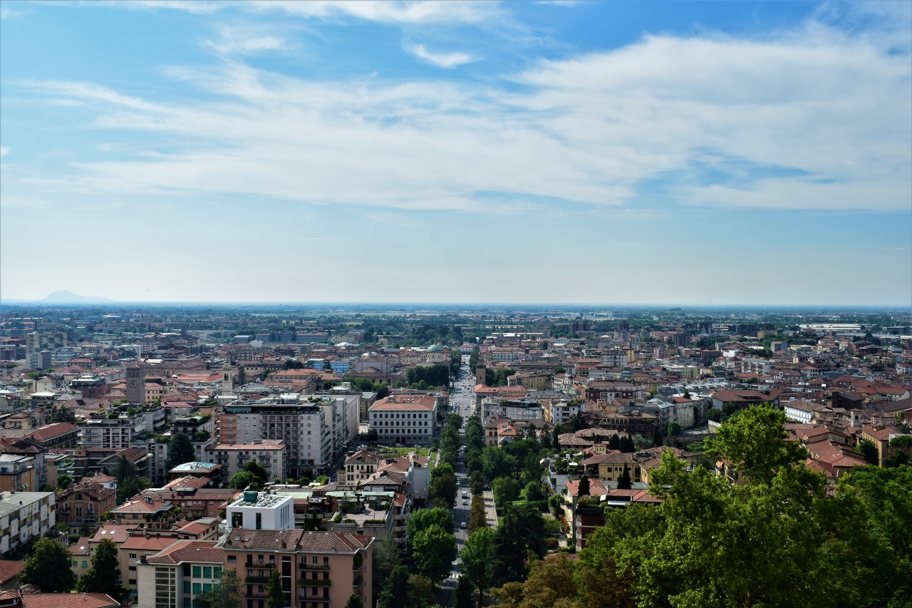 Attivit commerciale in vendita a Bergamo, Centrale