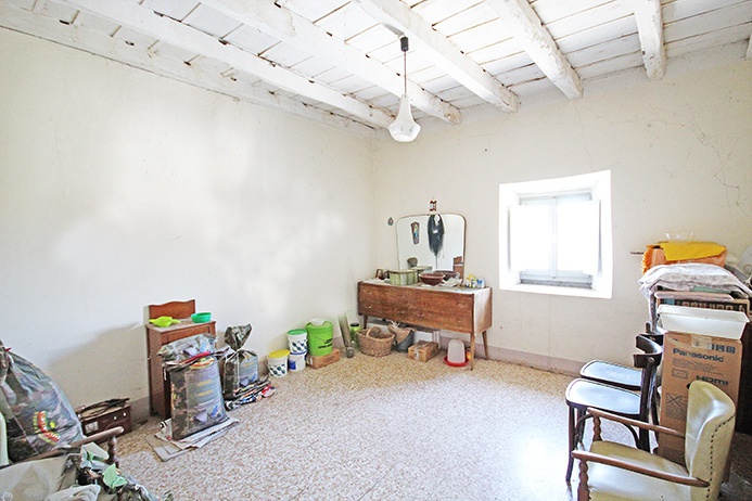 Rustico in vendita a Caprino Bergamasco, Formorone