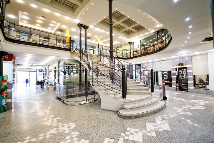 Negozio in affitto a Bergamo, Centrale