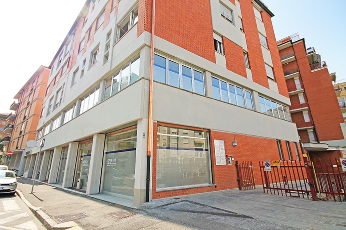 Negozio in vendita a Bergamo, Centrale