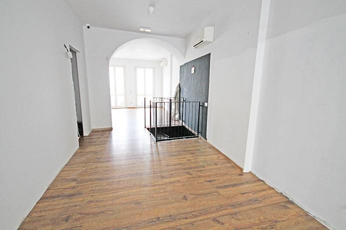 Negozio in vendita a Bergamo, Centrale