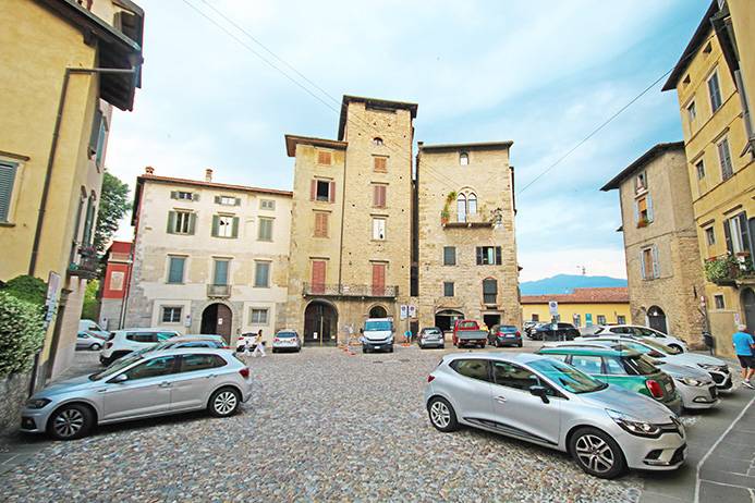 Appartamento in vendita a Bergamo, Citt Alta