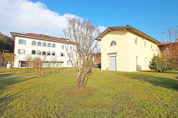 Casa indipendente in vendita a Bergamo, Redona