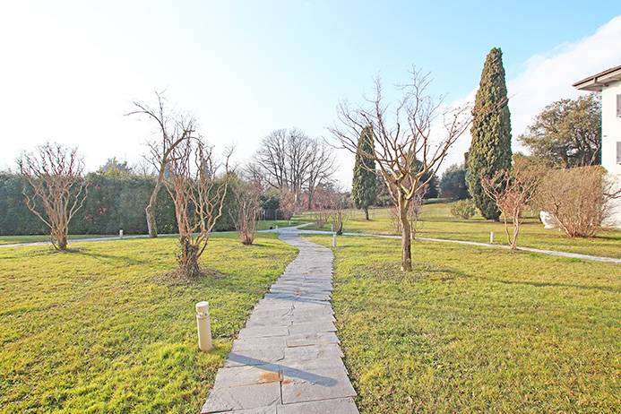 Casa indipendente in vendita a Bergamo, Redona