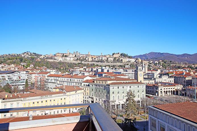 Attico in vendita a Bergamo, Centrale