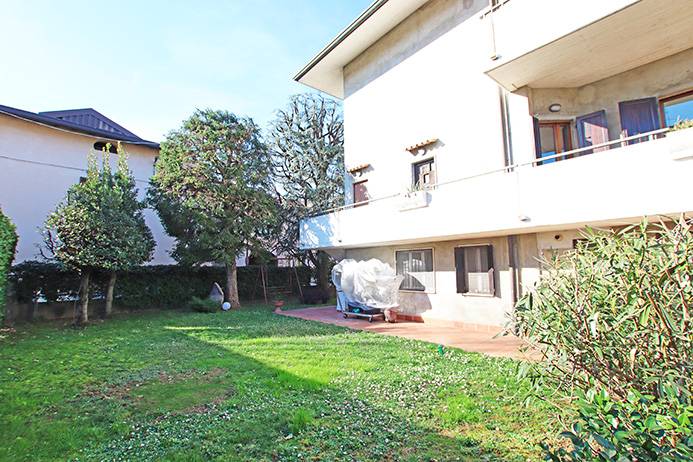 Villa in vendita a Curno