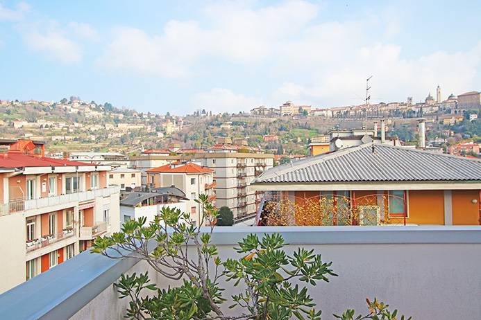 Attico in vendita a Bergamo, Centrale