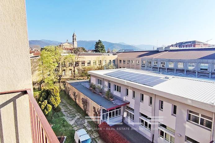 Appartamento in vendita a Bergamo, Centrale