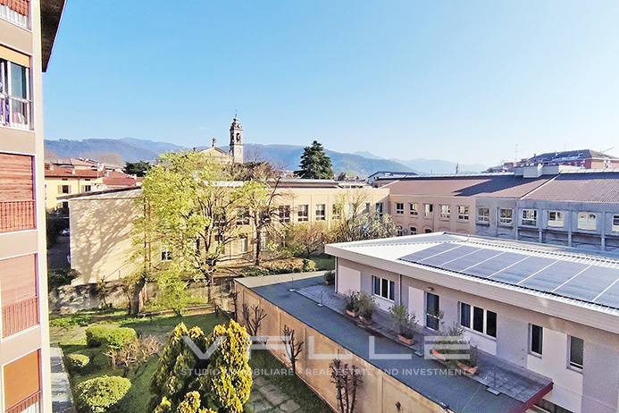 Appartamento in vendita a Bergamo, Centrale