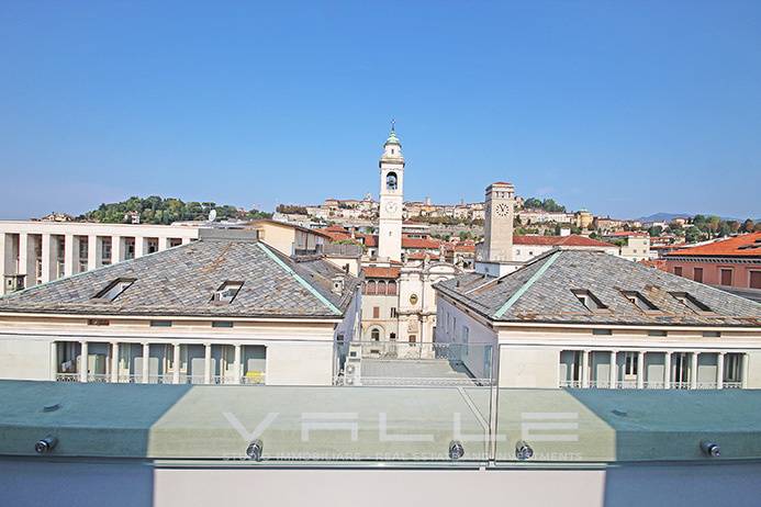 Attico in affitto a Bergamo, Centrale