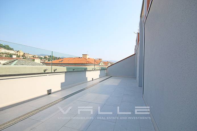 Attico in affitto a Bergamo, Centrale