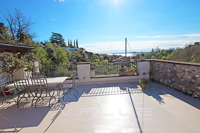 Attico in vendita a Padenghe sul Garda