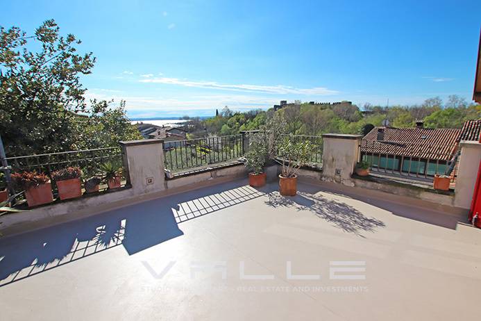 Attico in vendita a Padenghe sul Garda