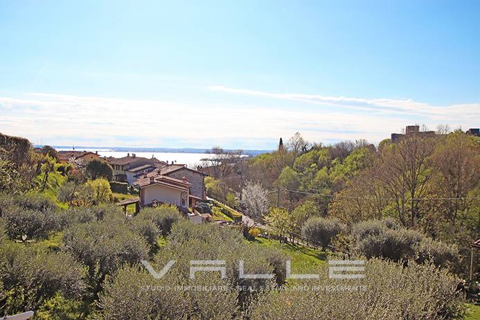 Attico in vendita a Padenghe sul Garda