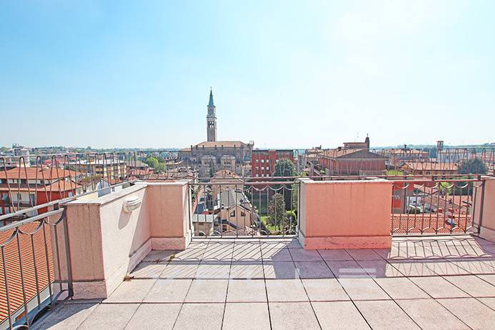 Attico in vendita a Ponte San Pietro