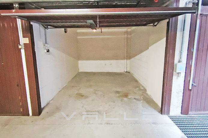 Box o garage in vendita a Bergamo, Centrale