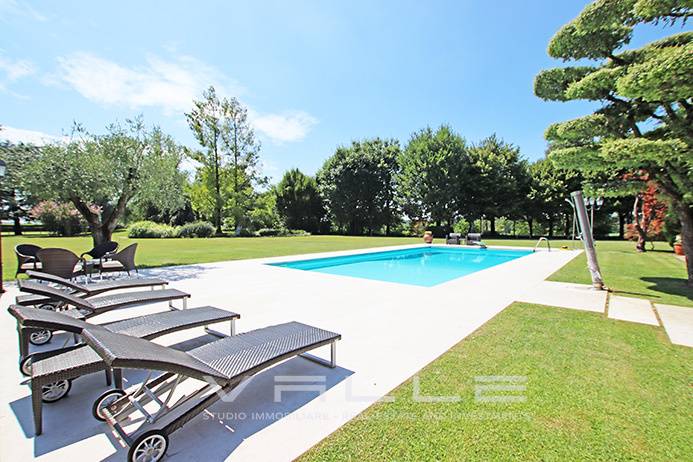 Villa in vendita a Dalmine