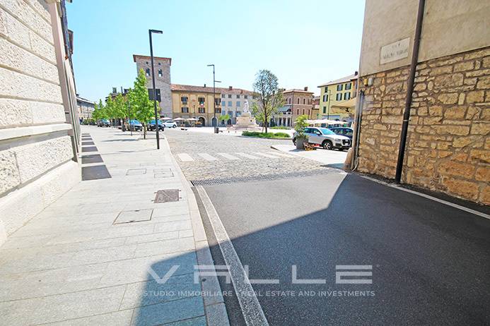 Negozio in affitto a Trescore Balneario