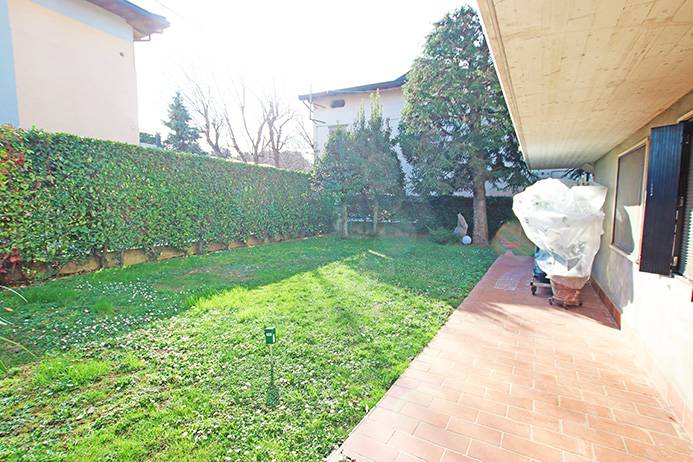 Villa in vendita a Curno