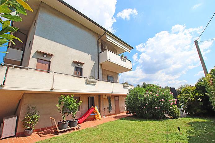 Villa in vendita a Curno