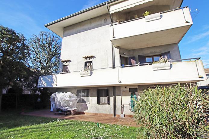 Villa in vendita a Curno