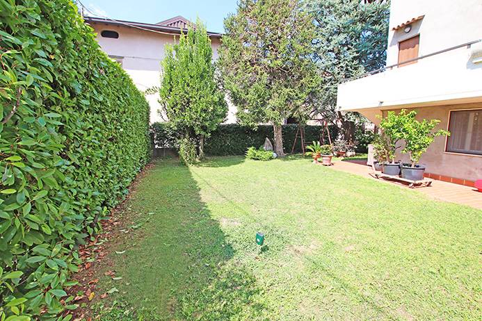Villa in vendita a Curno