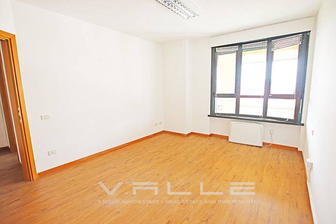 Studio/Ufficio in vendita a Bergamo, Centrale