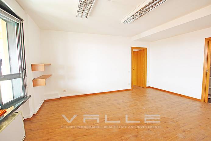 Studio/Ufficio in vendita a Bergamo, Centrale