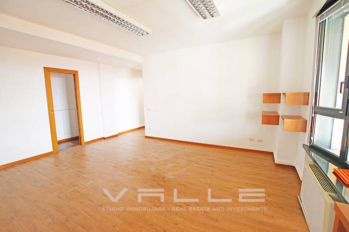 Appartamento in vendita a Bergamo, Centrale