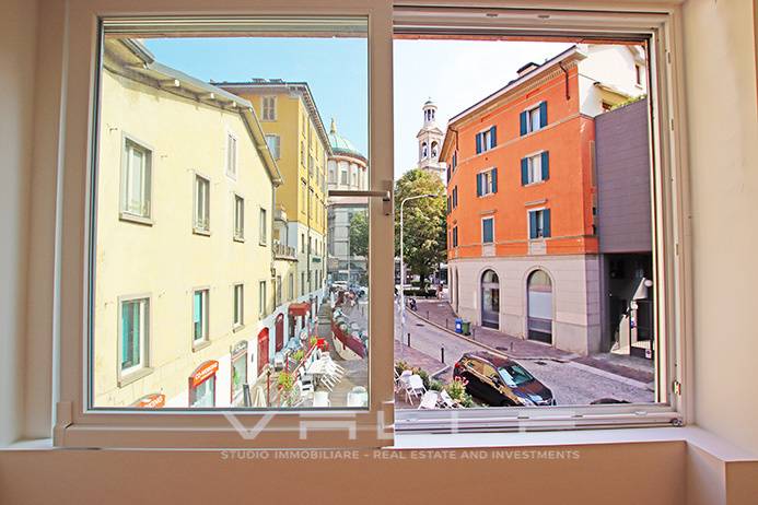 Appartamento in vendita a Bergamo, Centrale