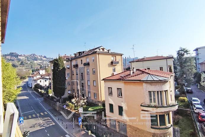 Appartamento in vendita a Bergamo, Loreto