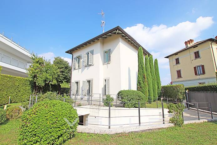 Villa in vendita a Bergamo, Longuelo