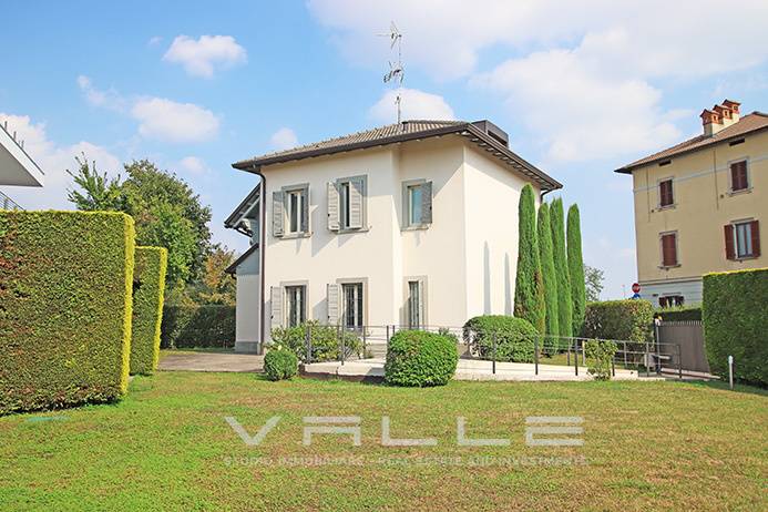 Villa in vendita a Bergamo, Longuelo